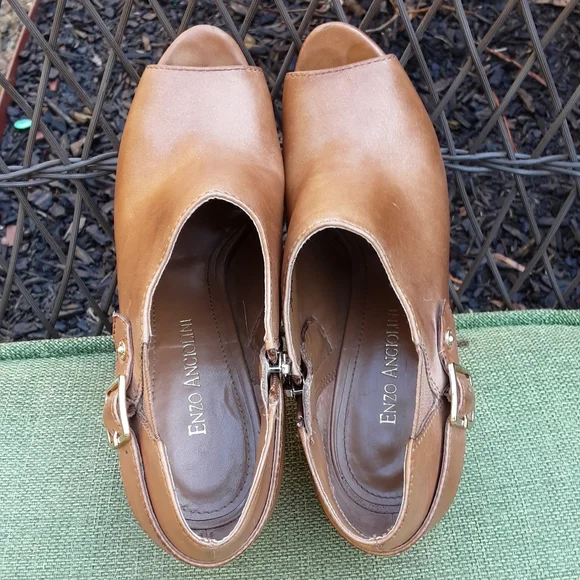 Enzo Angiolini Easebastjan Brown Leather Peep Toe Platform Heel. - Picture 14 of 16